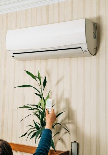 Interior de oficina con climatización